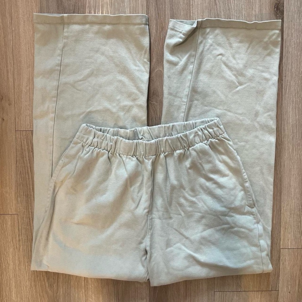 Brandy Melville Wide Leg Pants